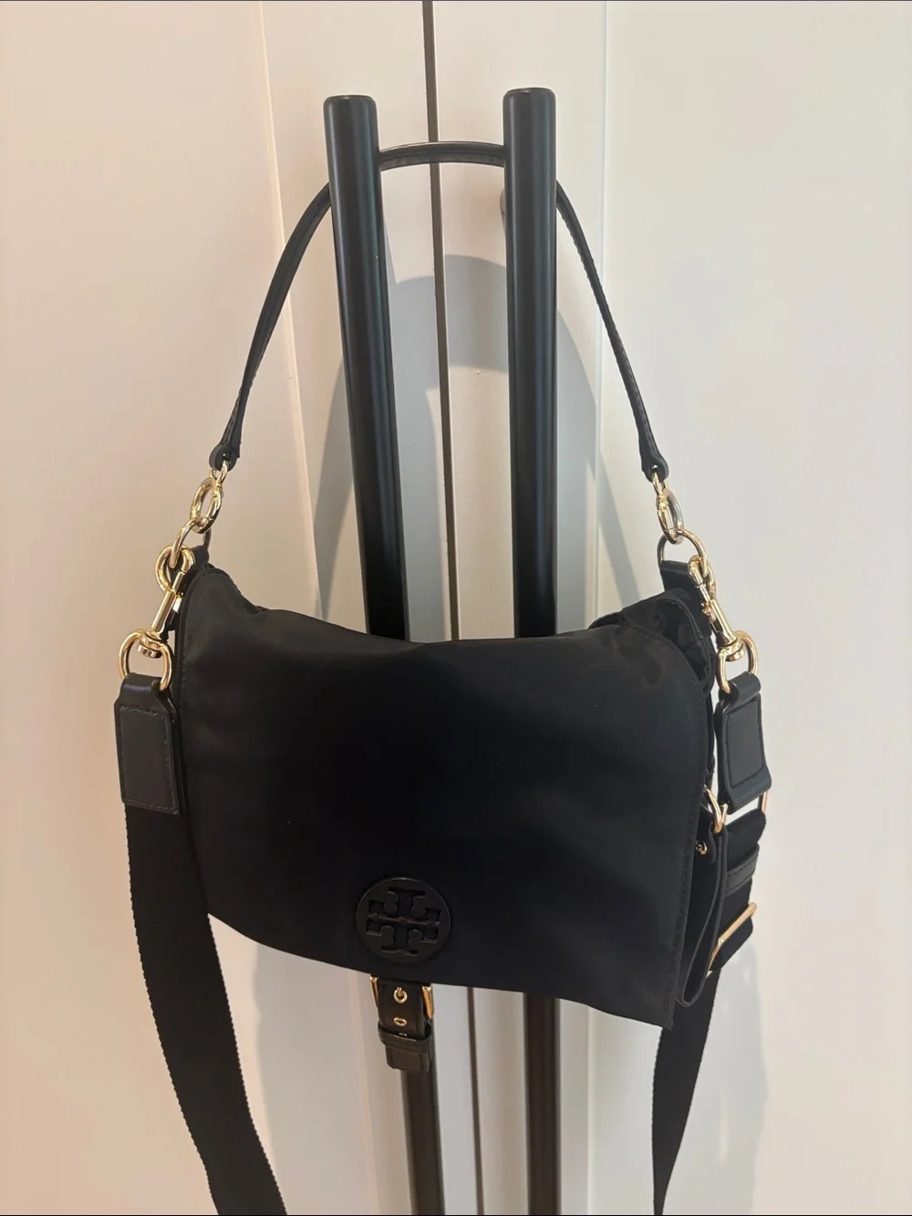 TORY BURCH BLACK CROSSBODY - Picture 3 of 12